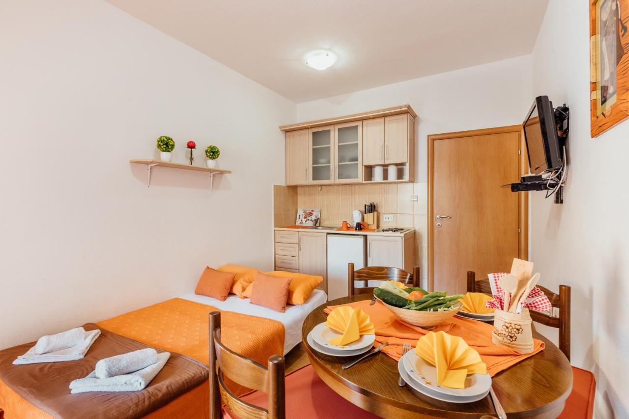 Apartments Cosovic コトル エクステリア 写真