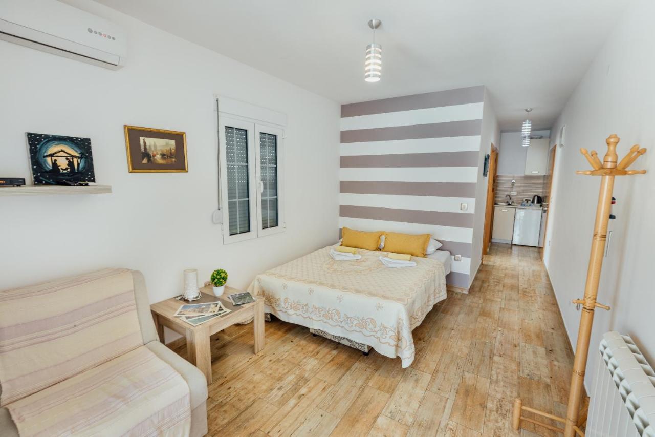 Apartments Cosovic コトル エクステリア 写真