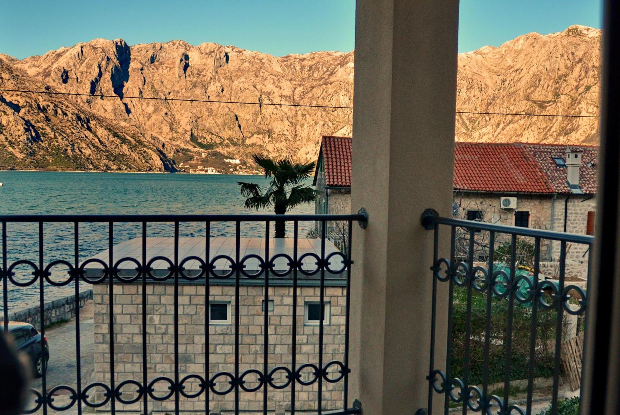Apartments Cosovic コトル 部屋 写真