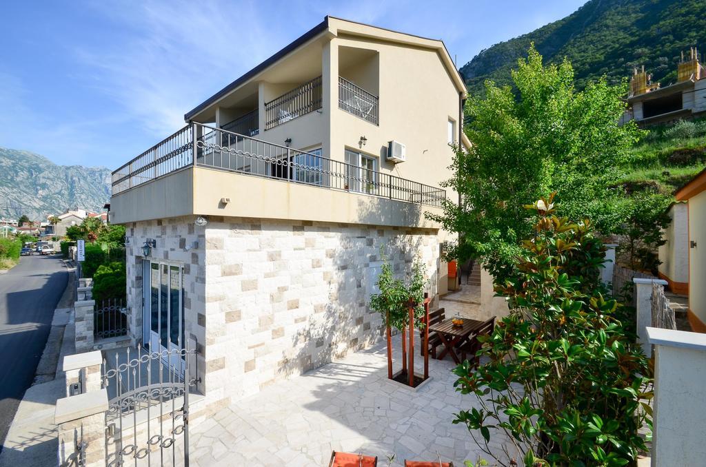 Apartments Cosovic コトル エクステリア 写真